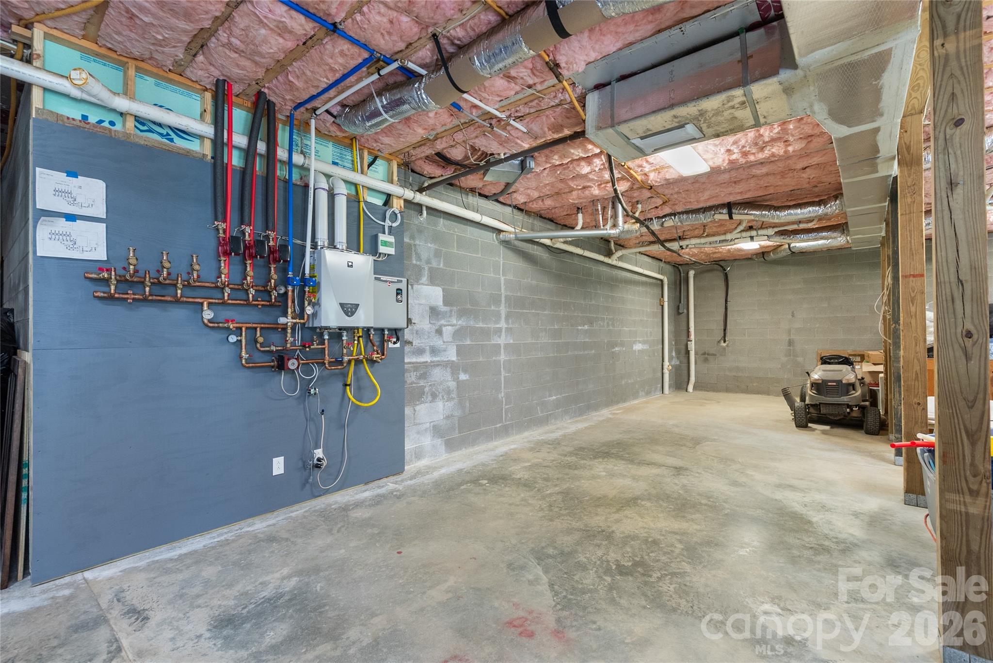 main property photo 34