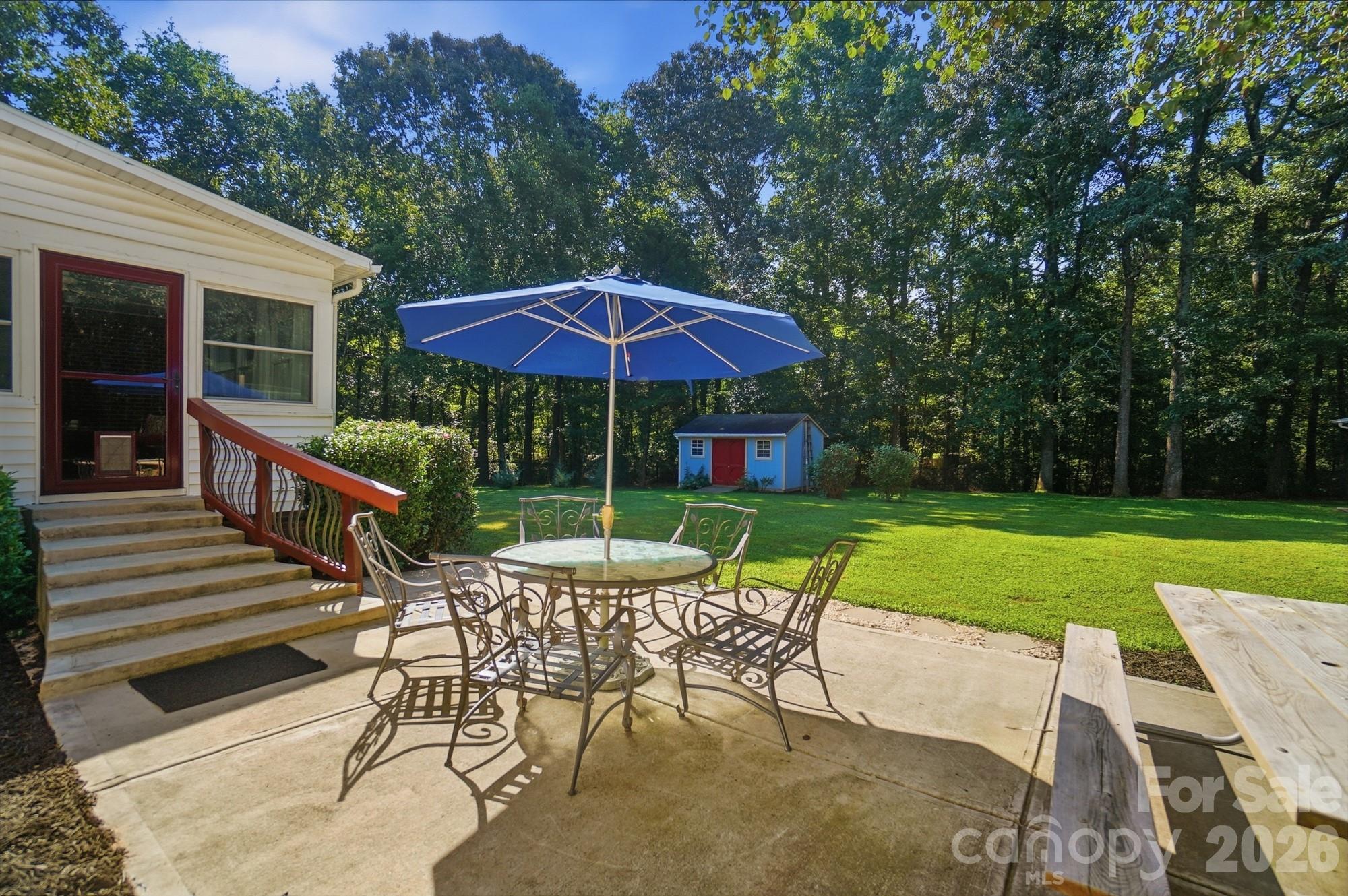 main property photo 25