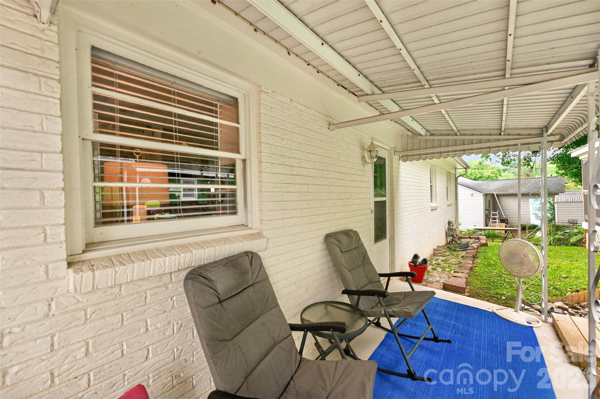 main property photo 18