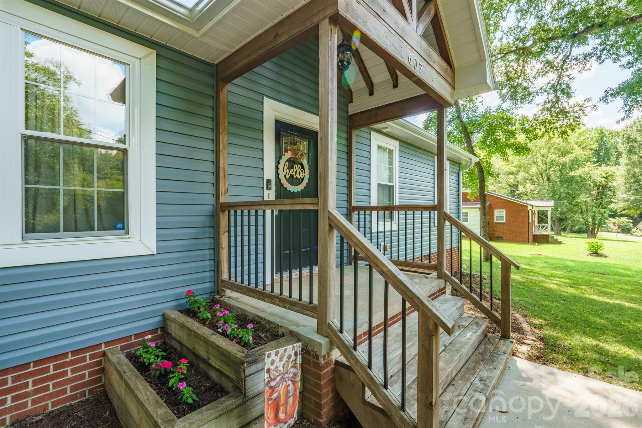 main property photo 4