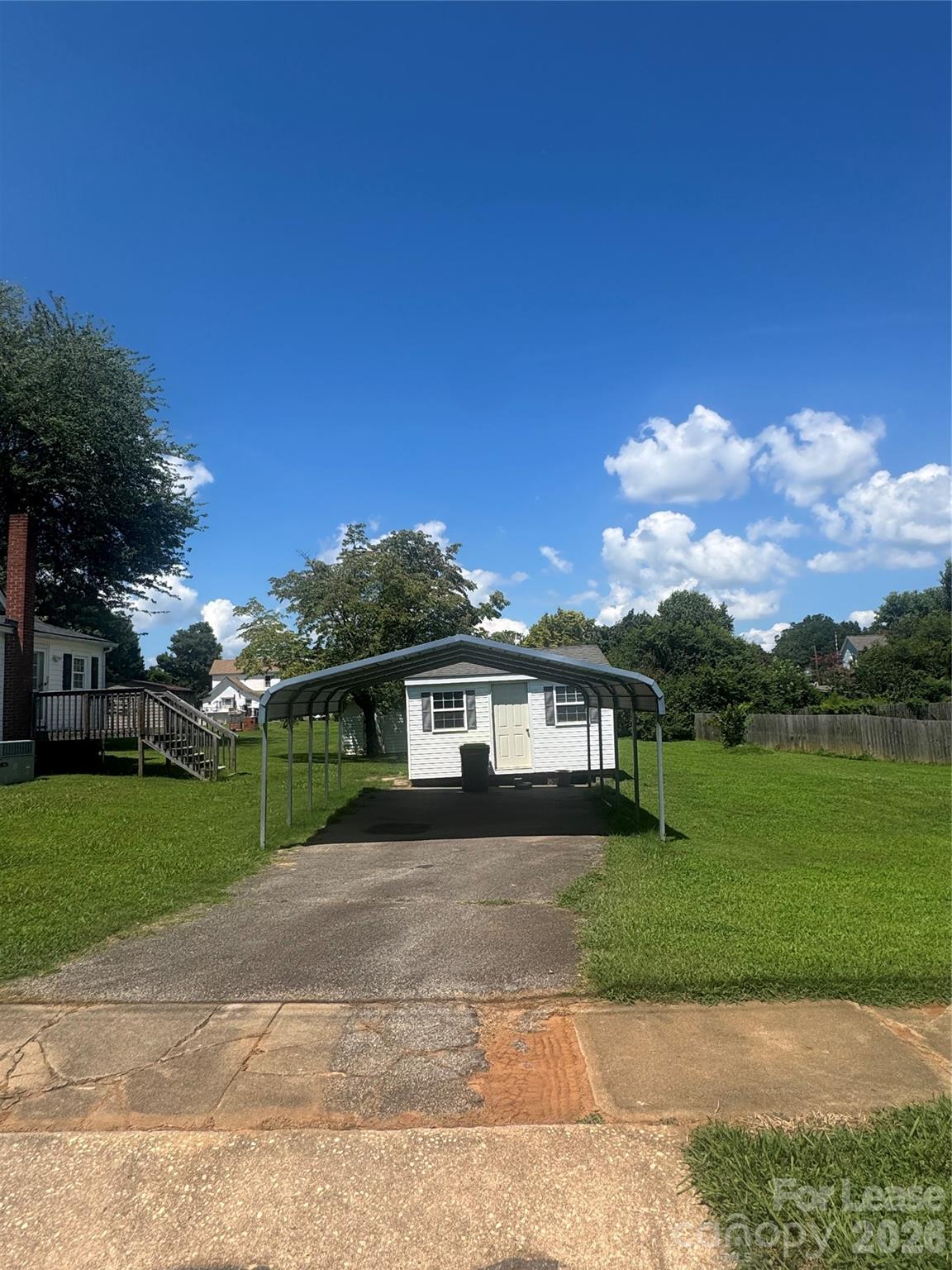 main property photo 13