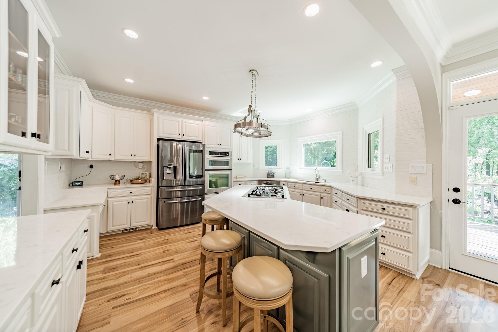 main property photo 19