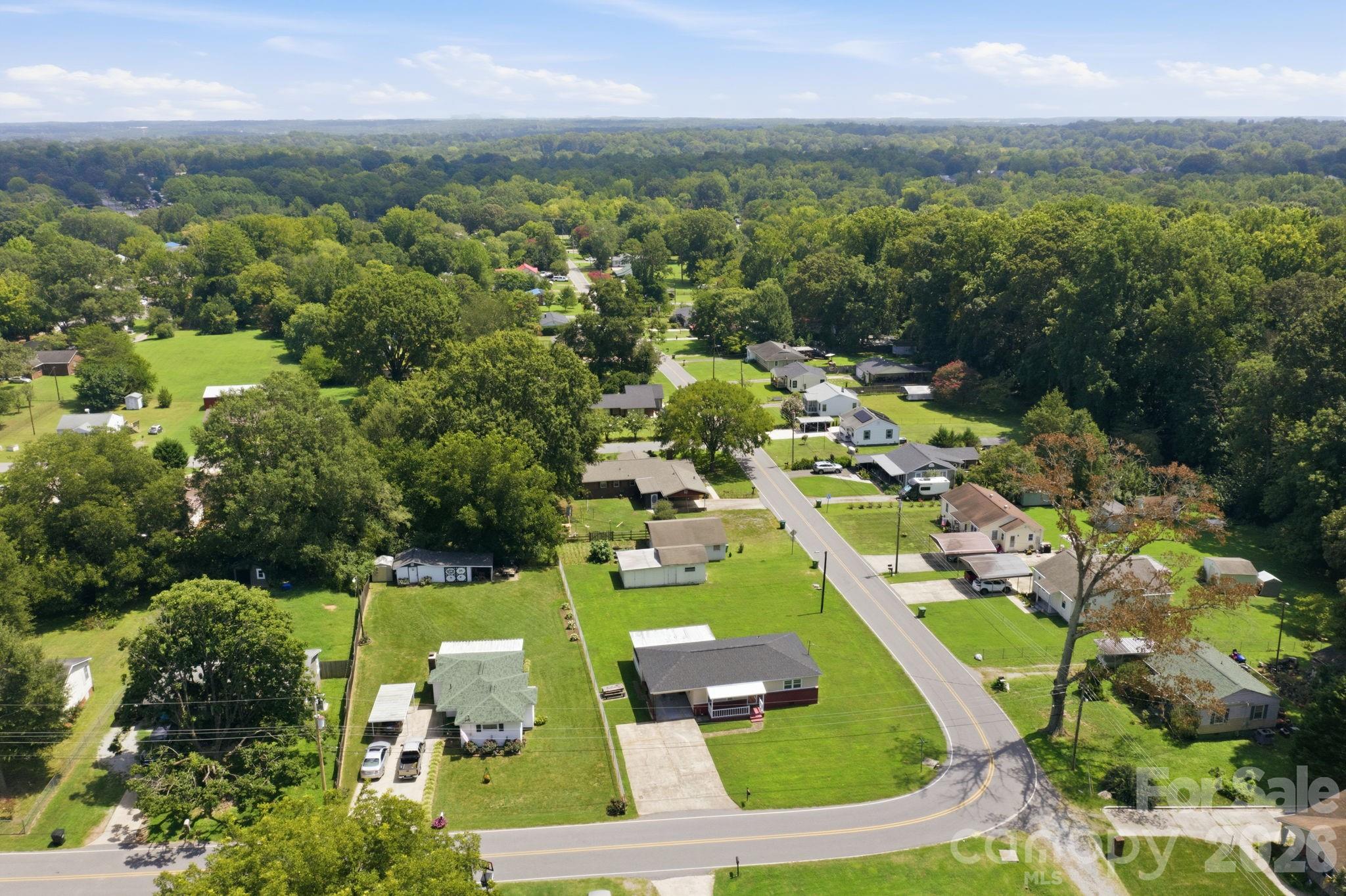 main property photo 32