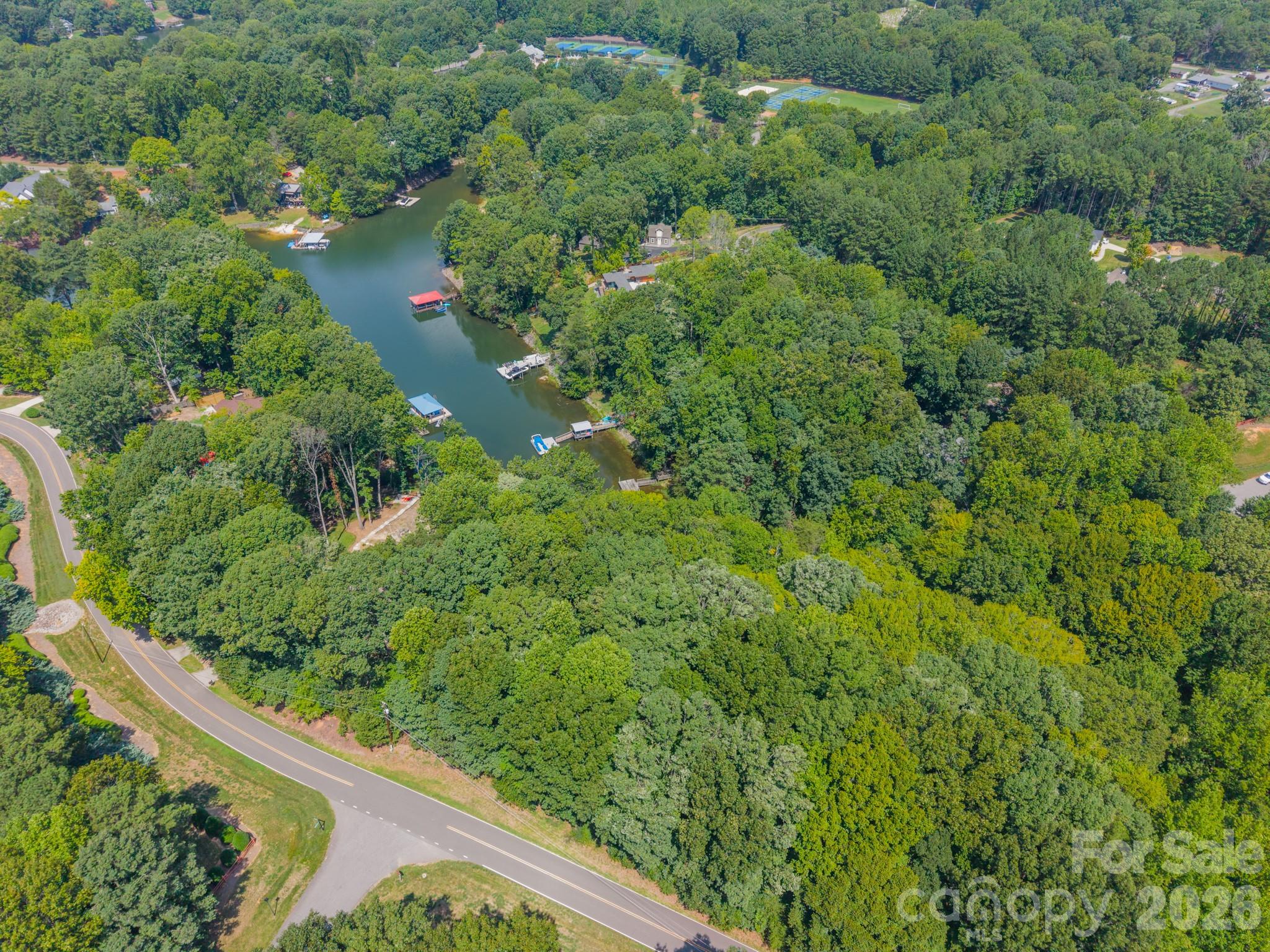 main property photo 14