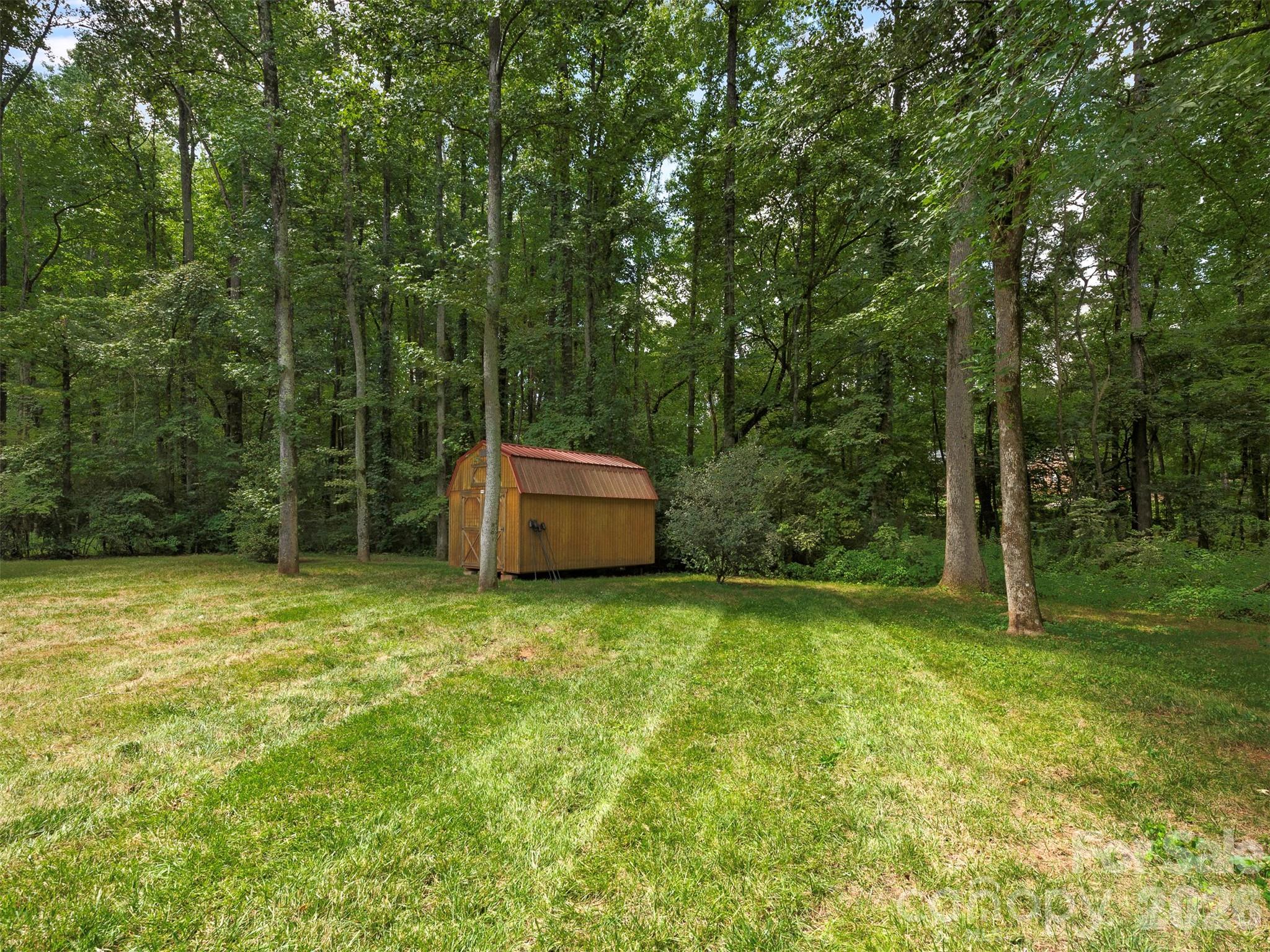 main property photo 39