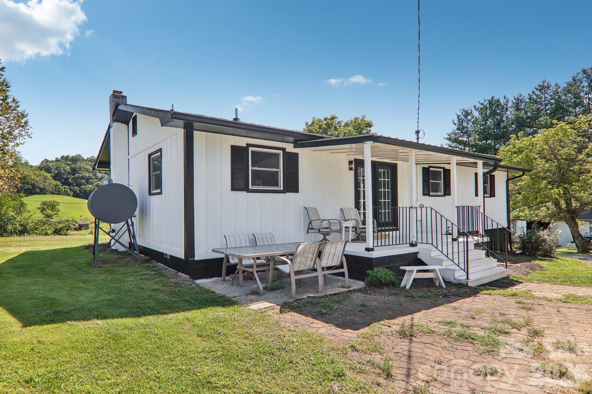 main property photo 0
