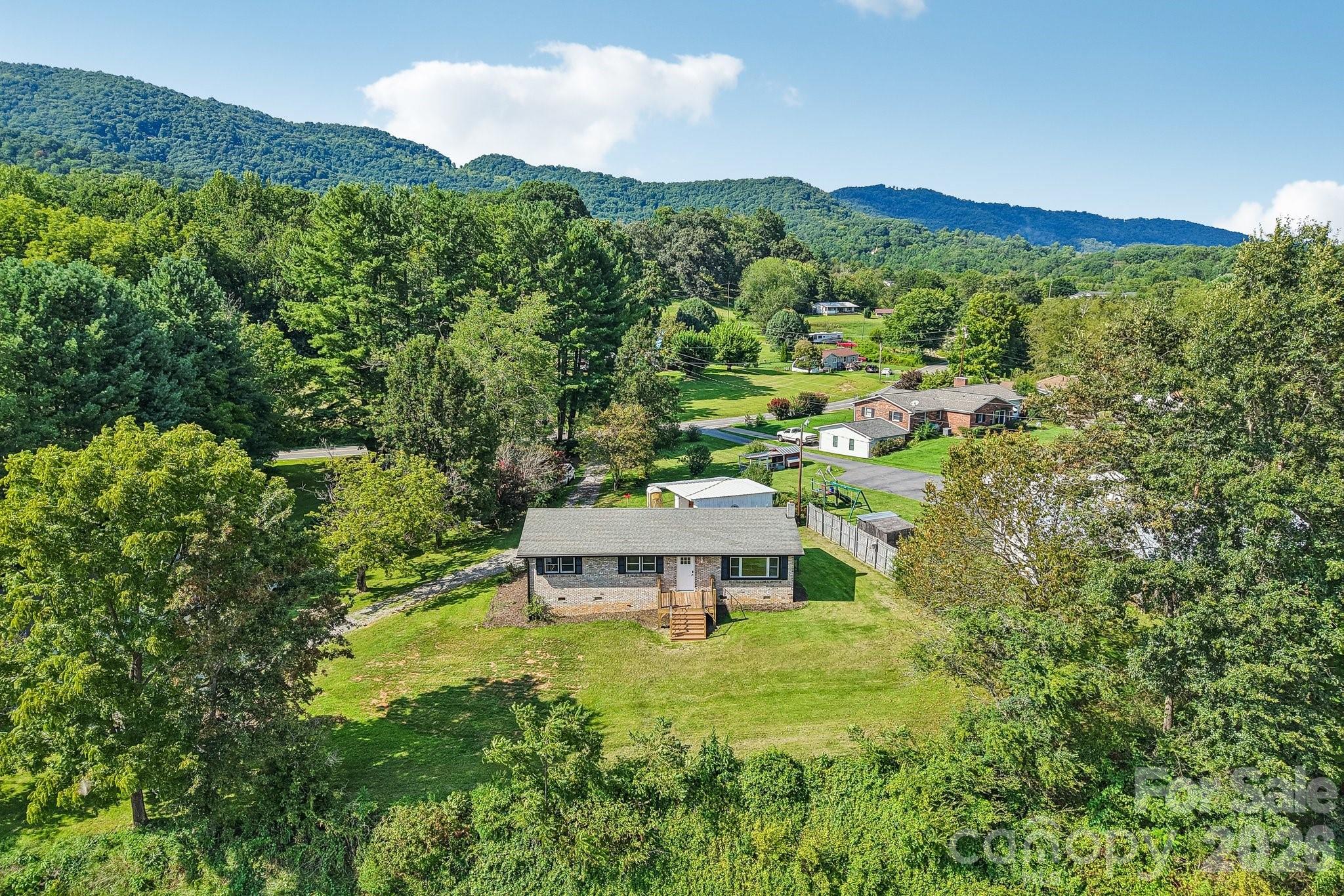 main property photo 40