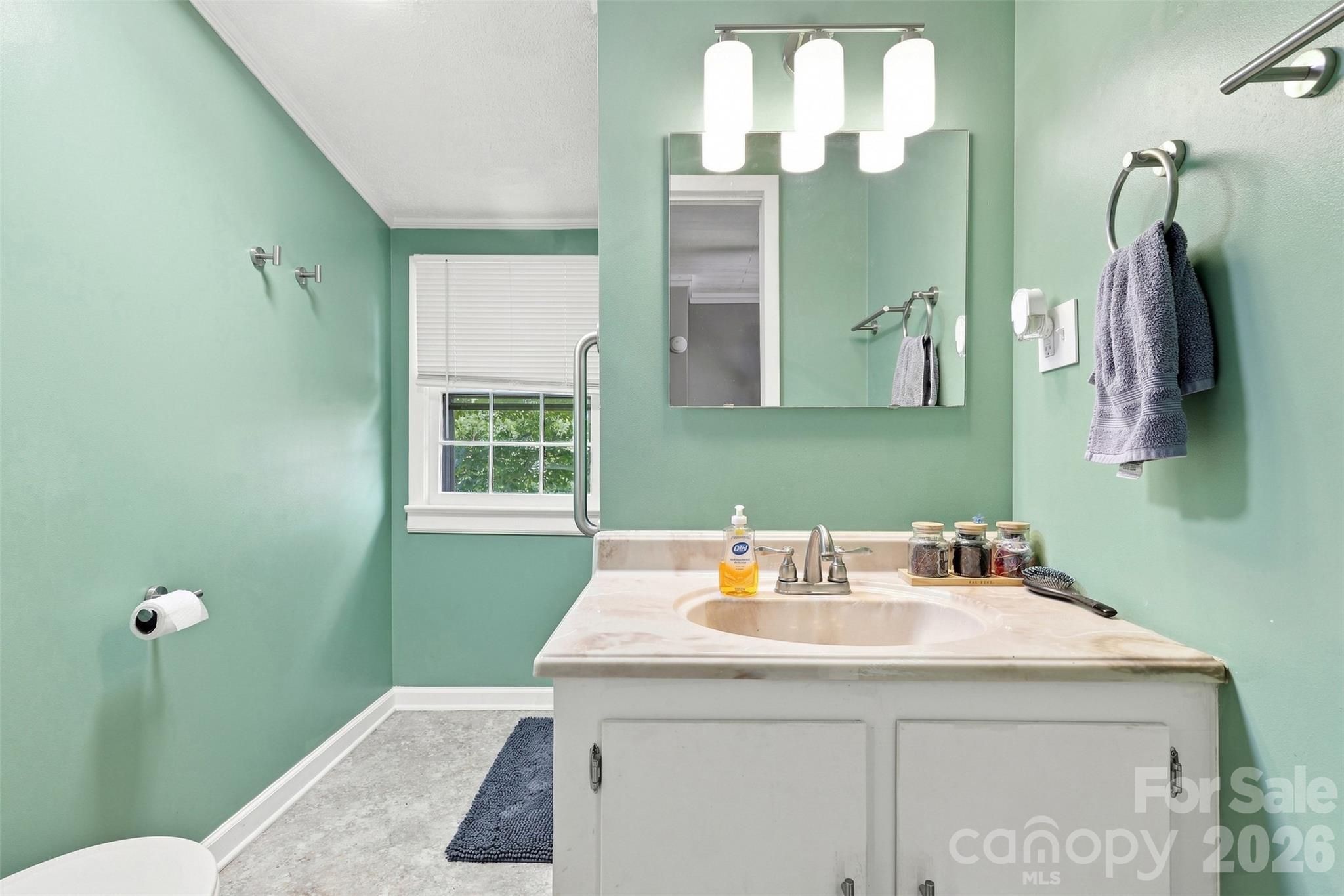main property photo 14