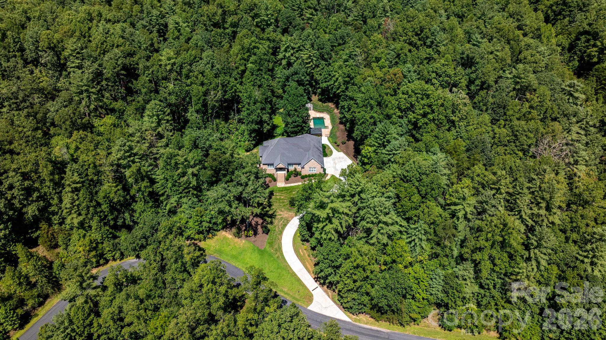 main property photo 40