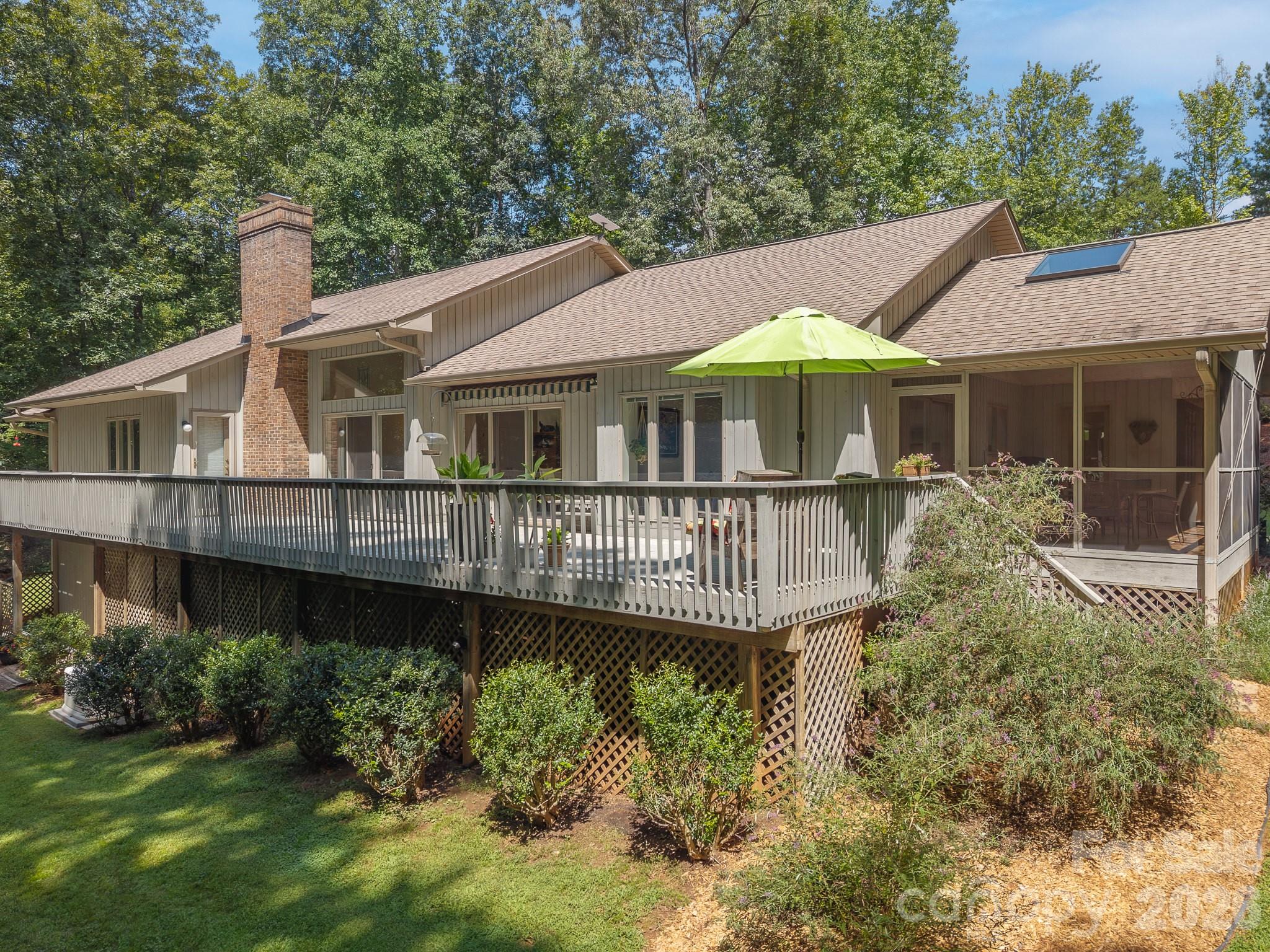 main property photo 40