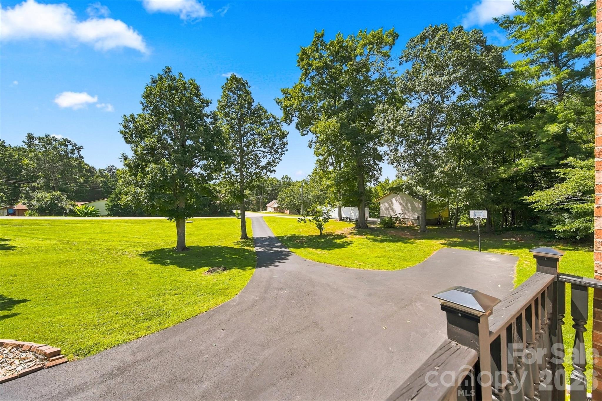 main property photo 30
