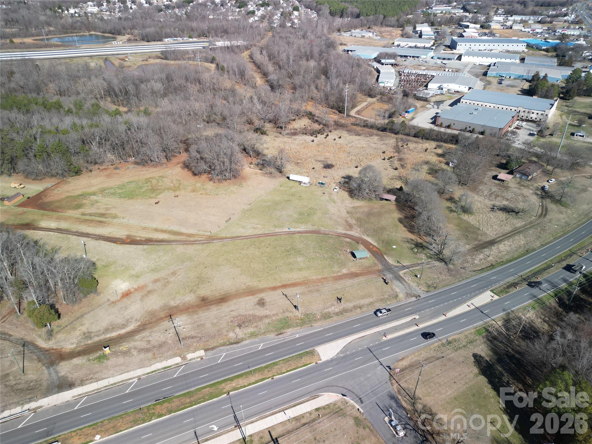 main property photo 6