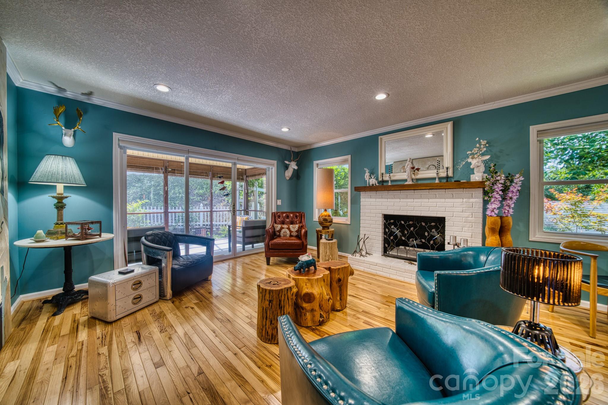 main property photo 20