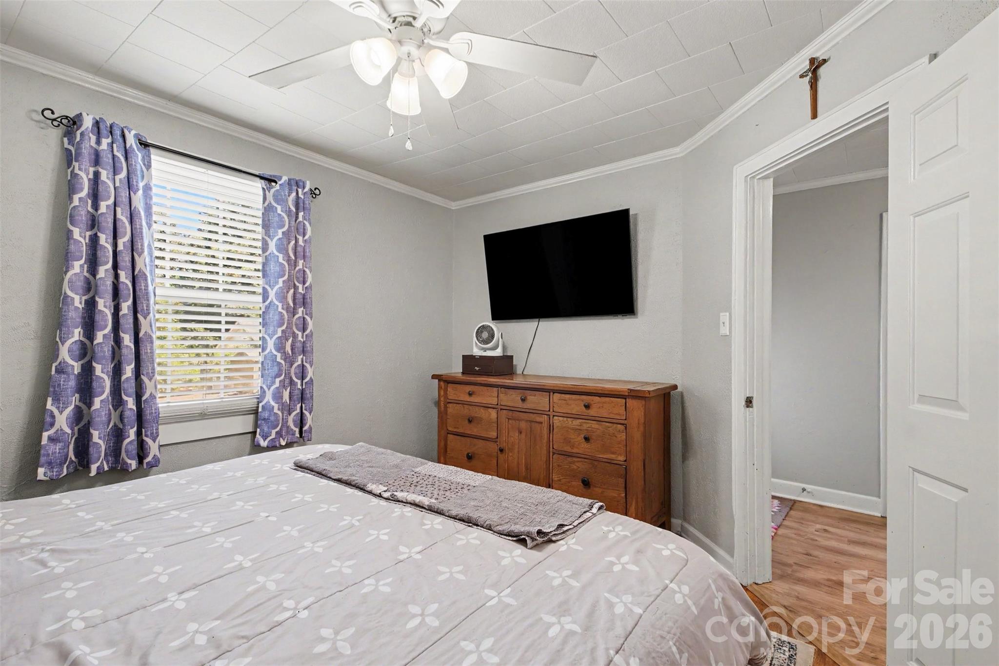 main property photo 19