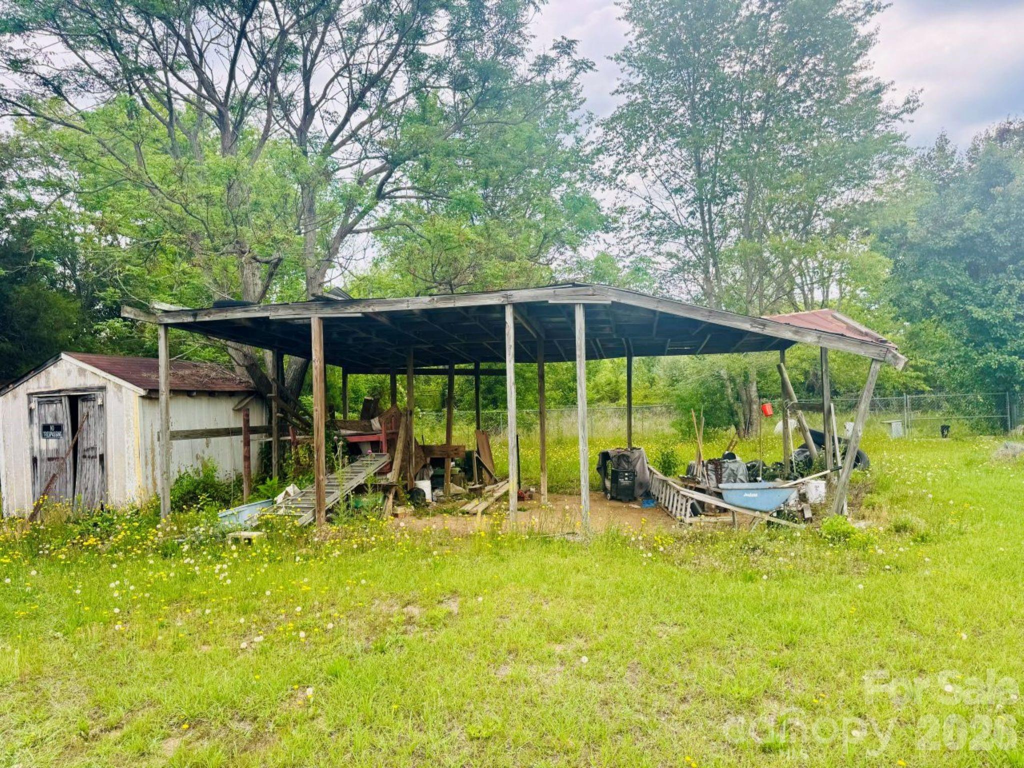 main property photo 20