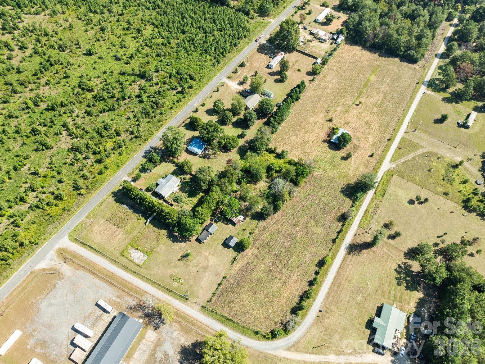 main property photo 5