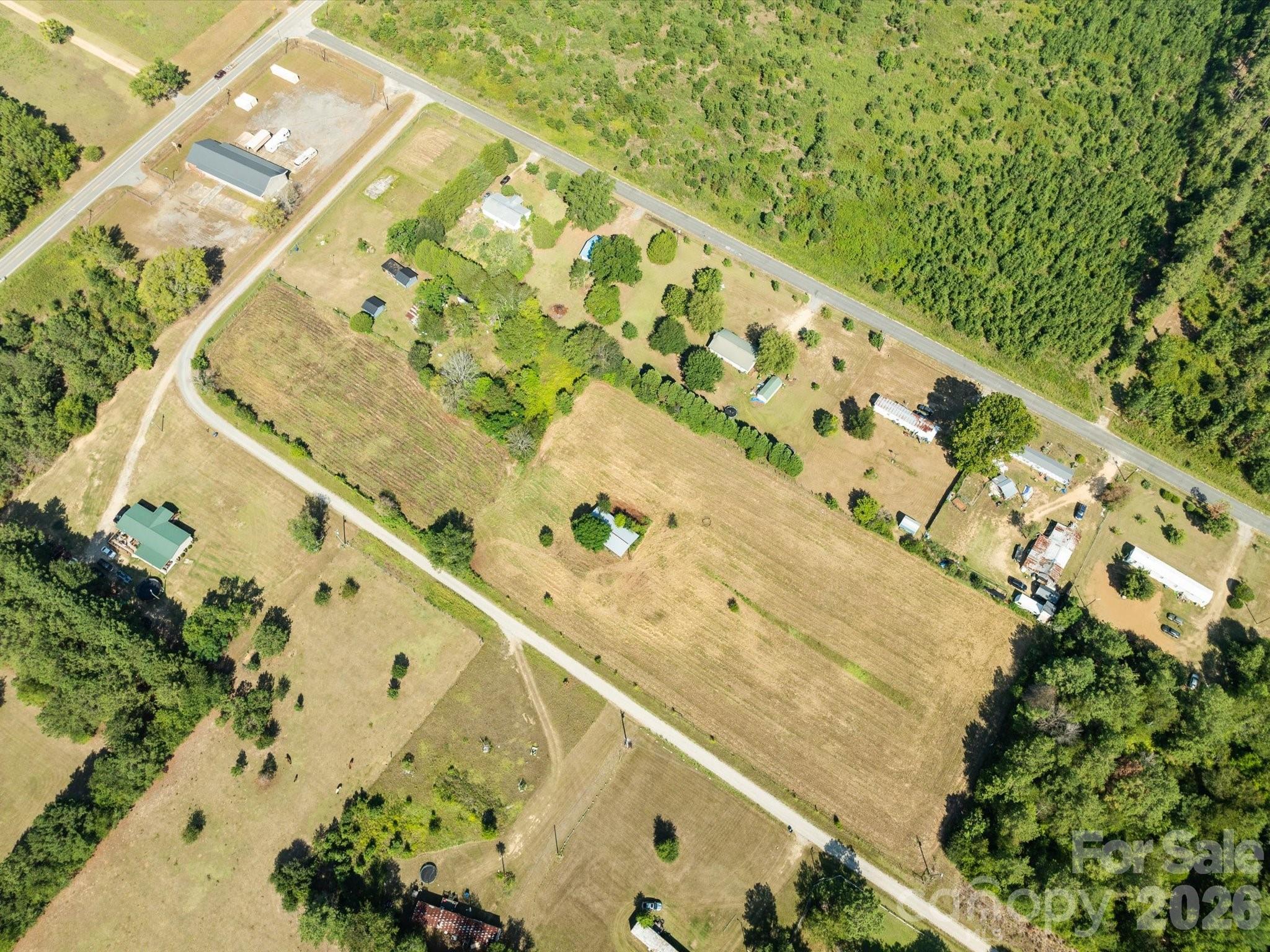 main property photo 7