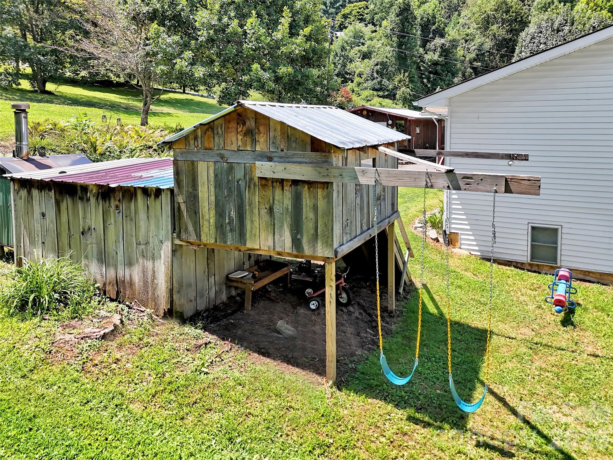 main property photo 31