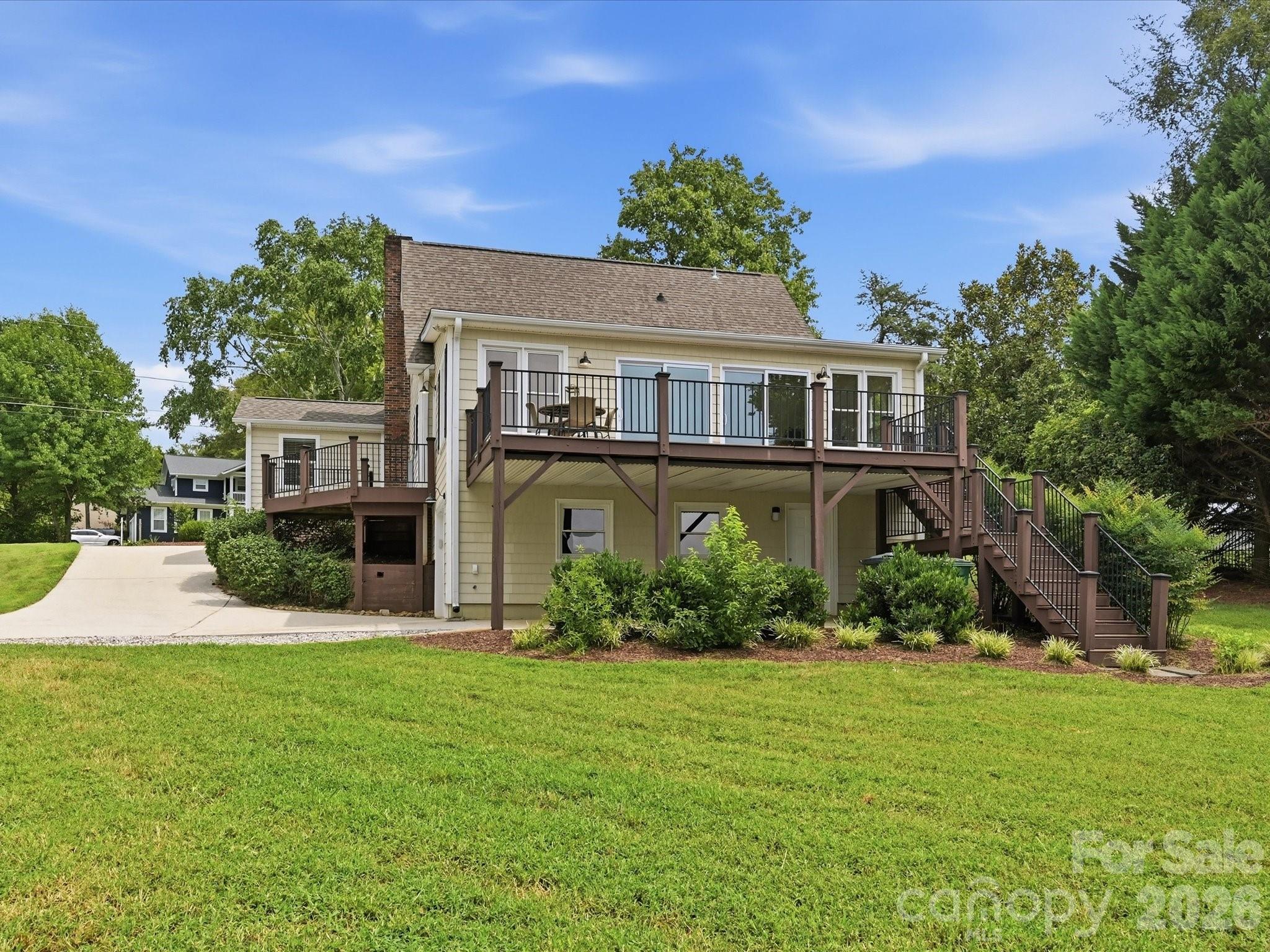 main property photo 30