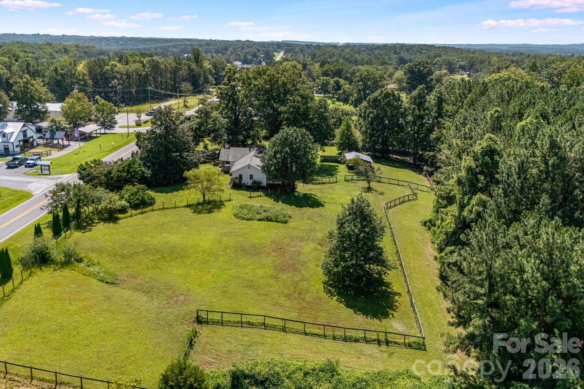 main property photo 28