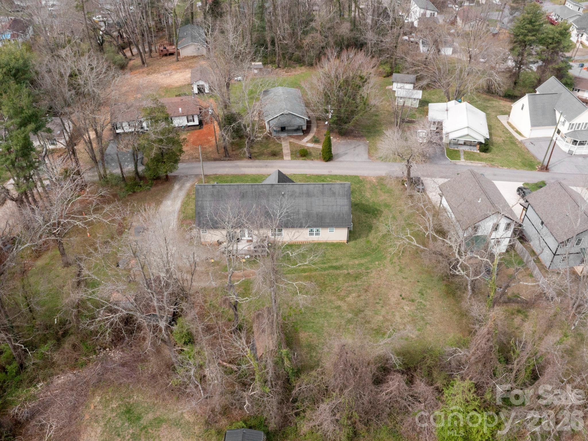 main property photo 35