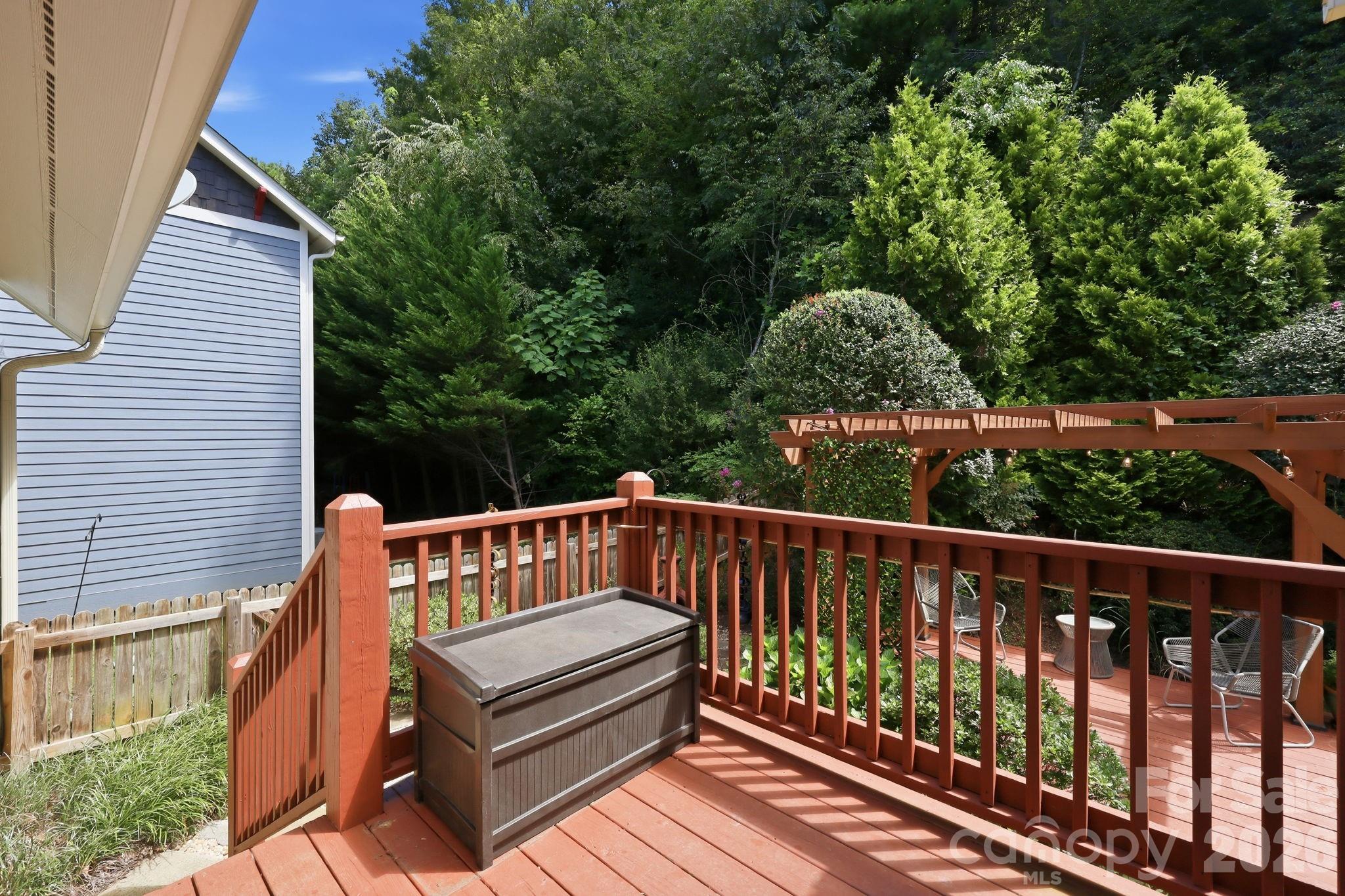 main property photo 38