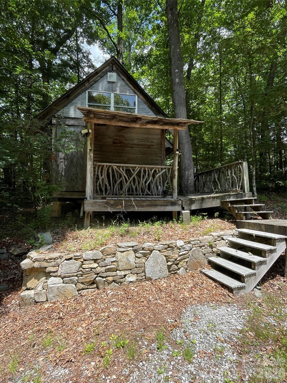 main property photo 33