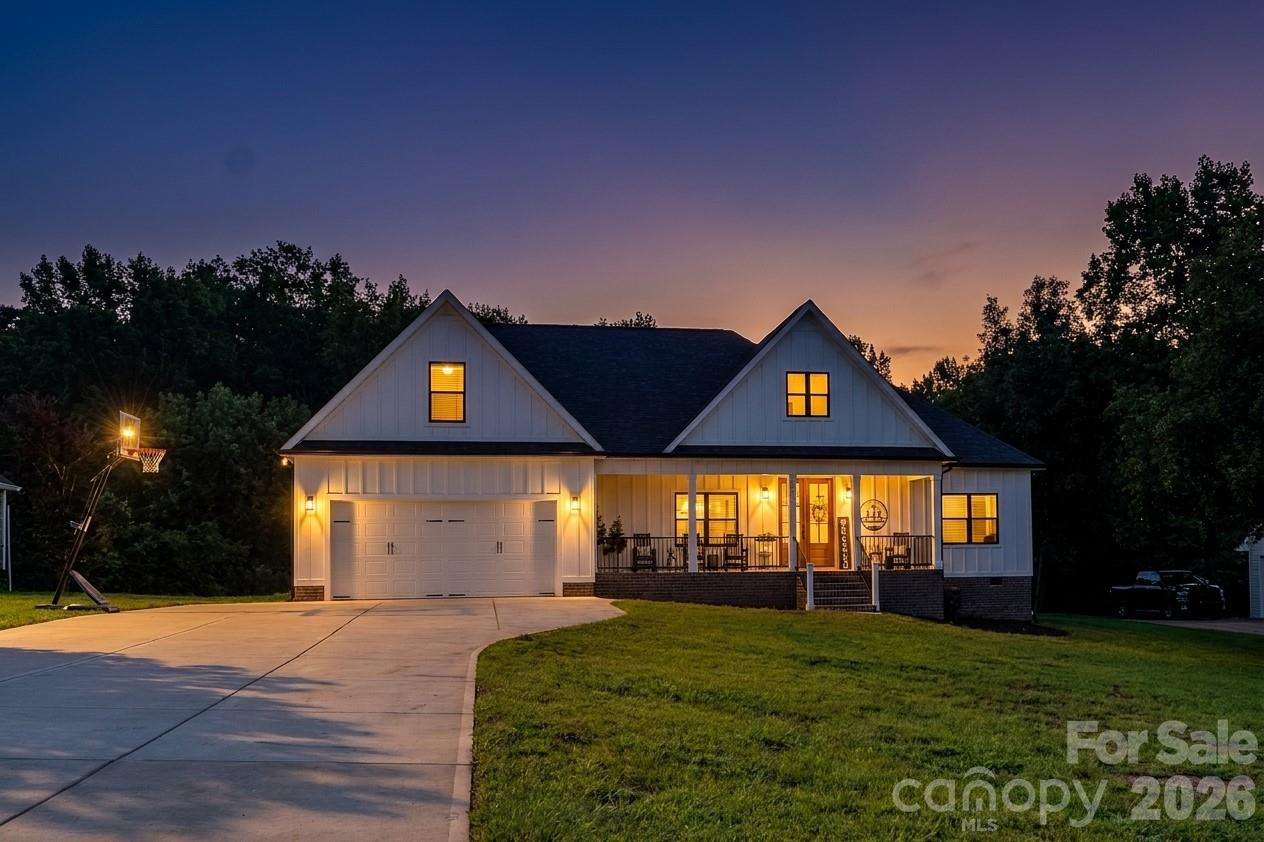 main property photo 0