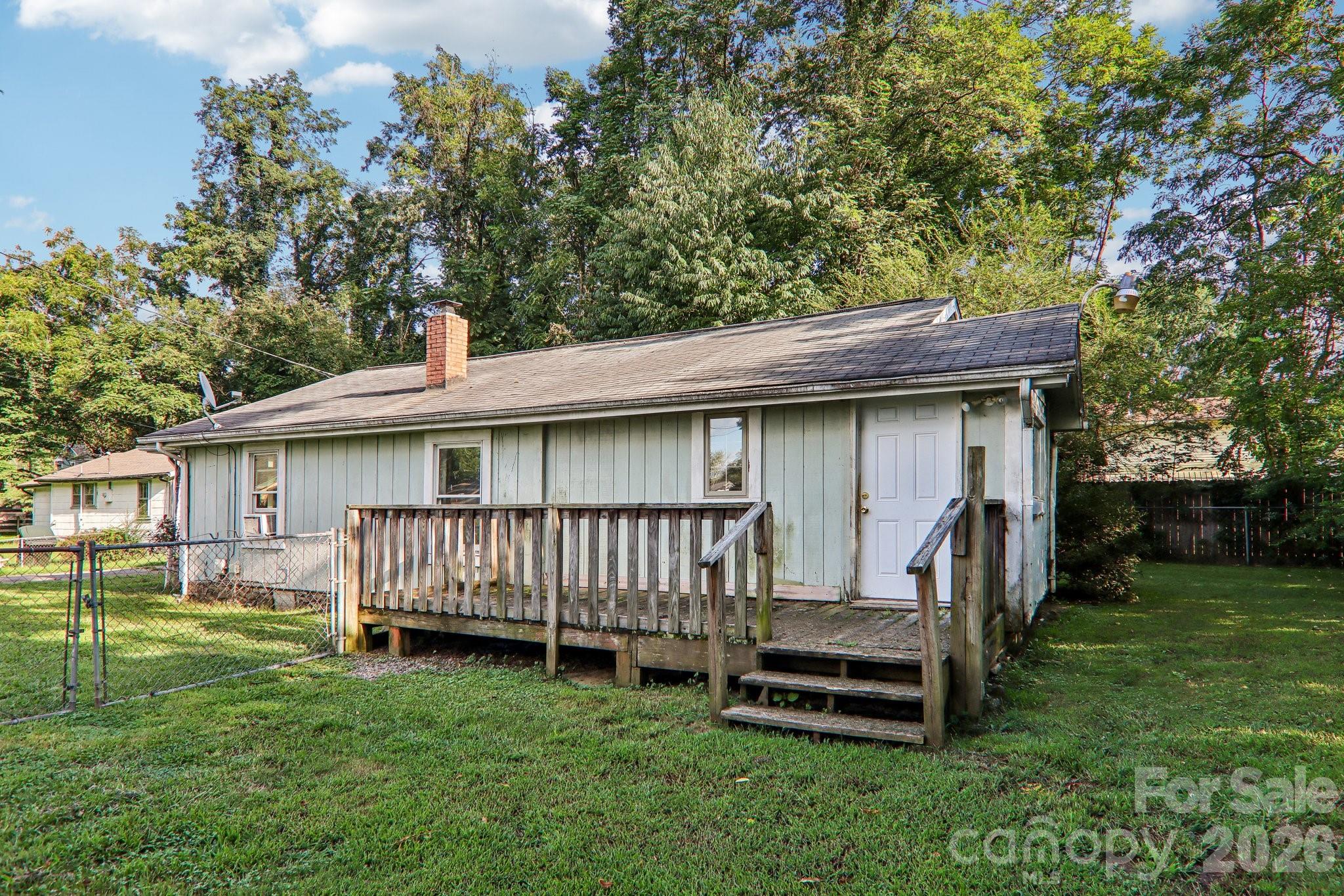 main property photo 33