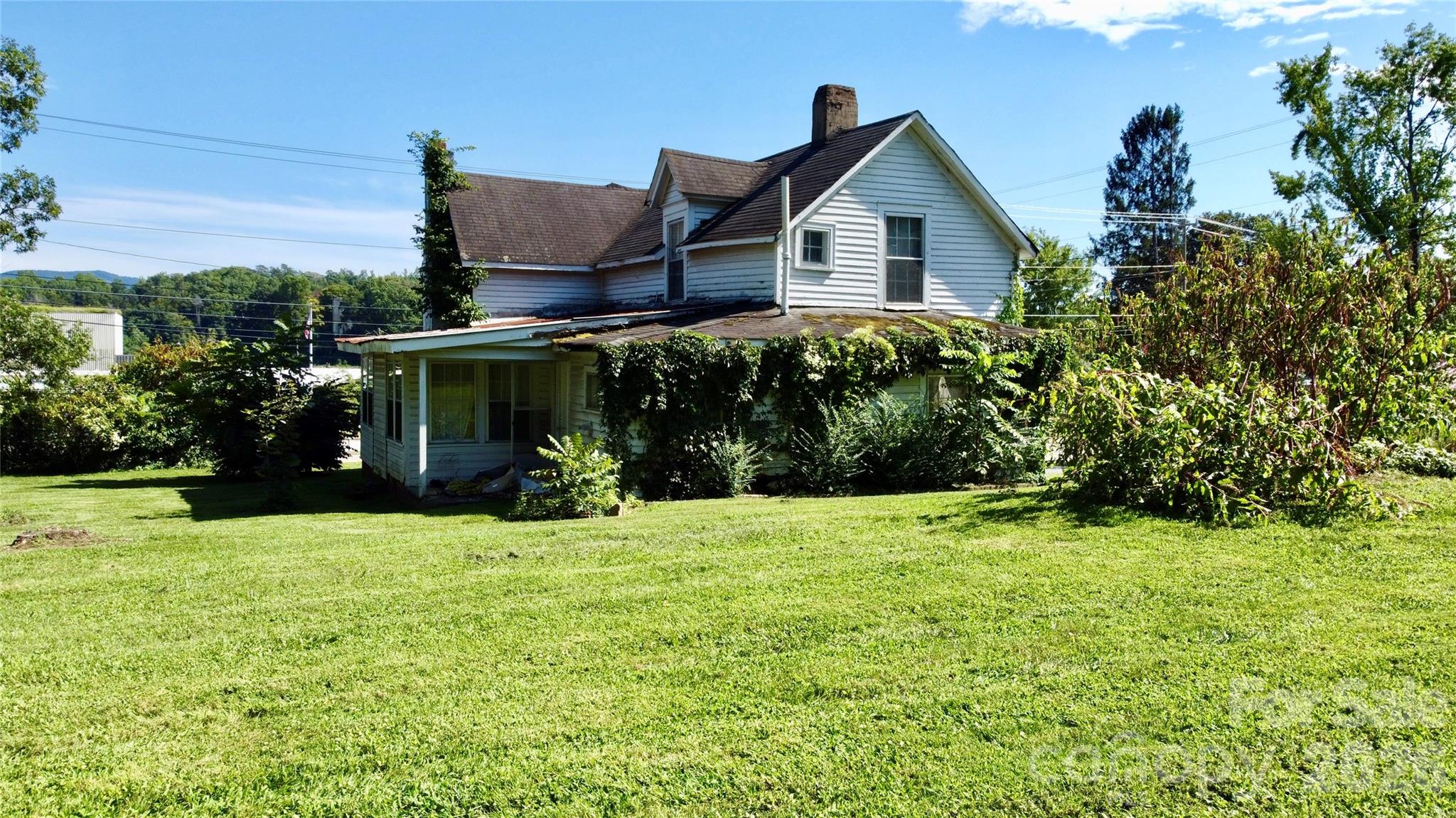 main property photo 11