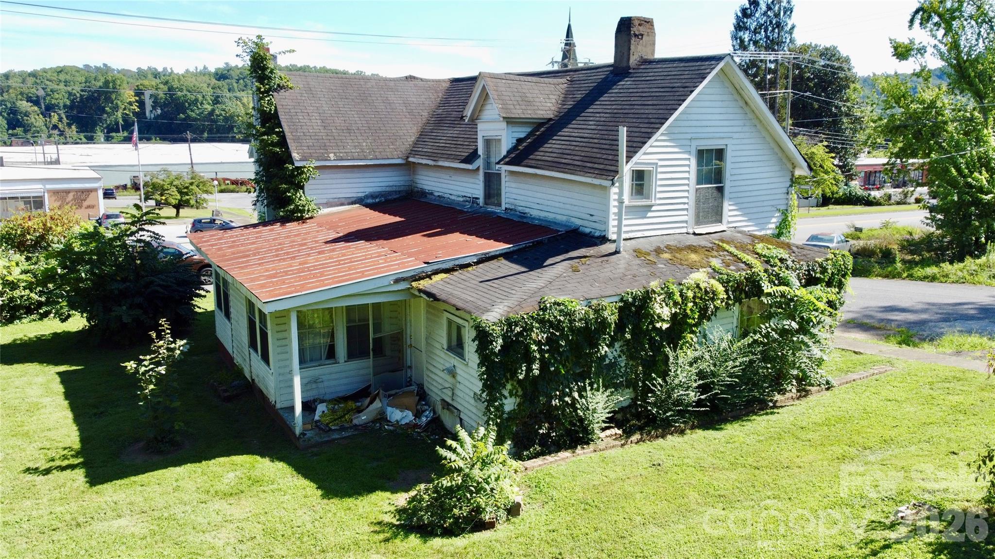 main property photo 8