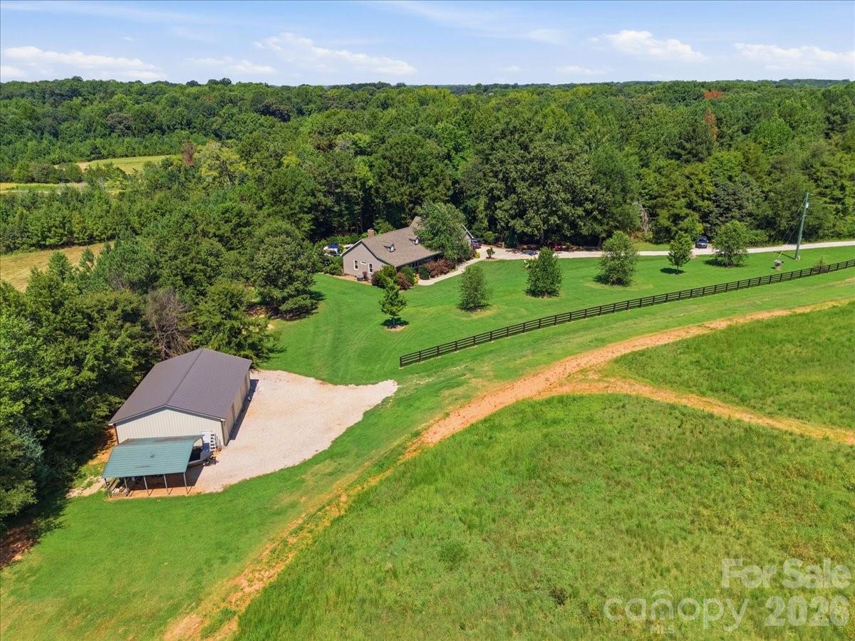 main property photo 31