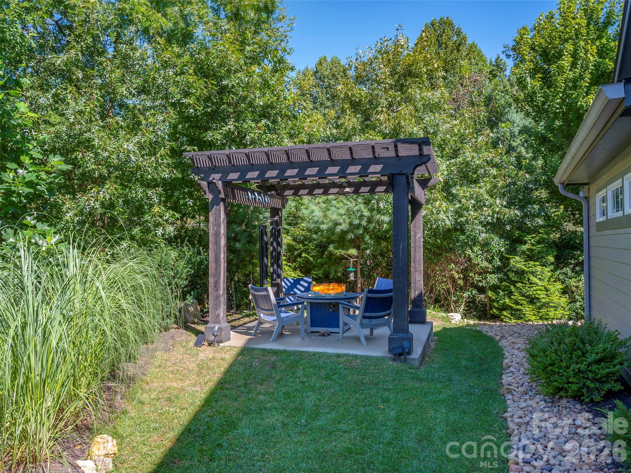 main property photo 38