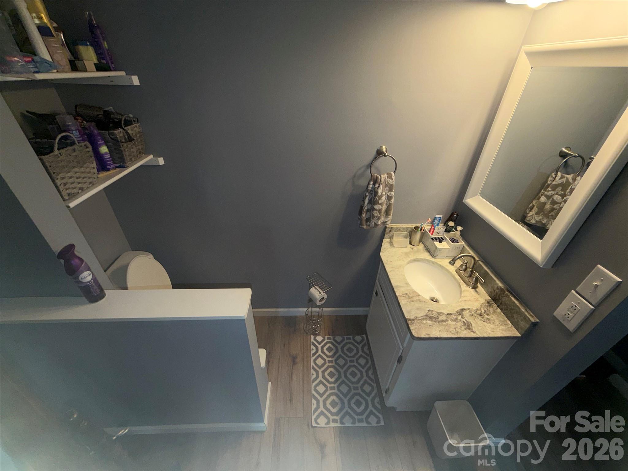 main property photo 28