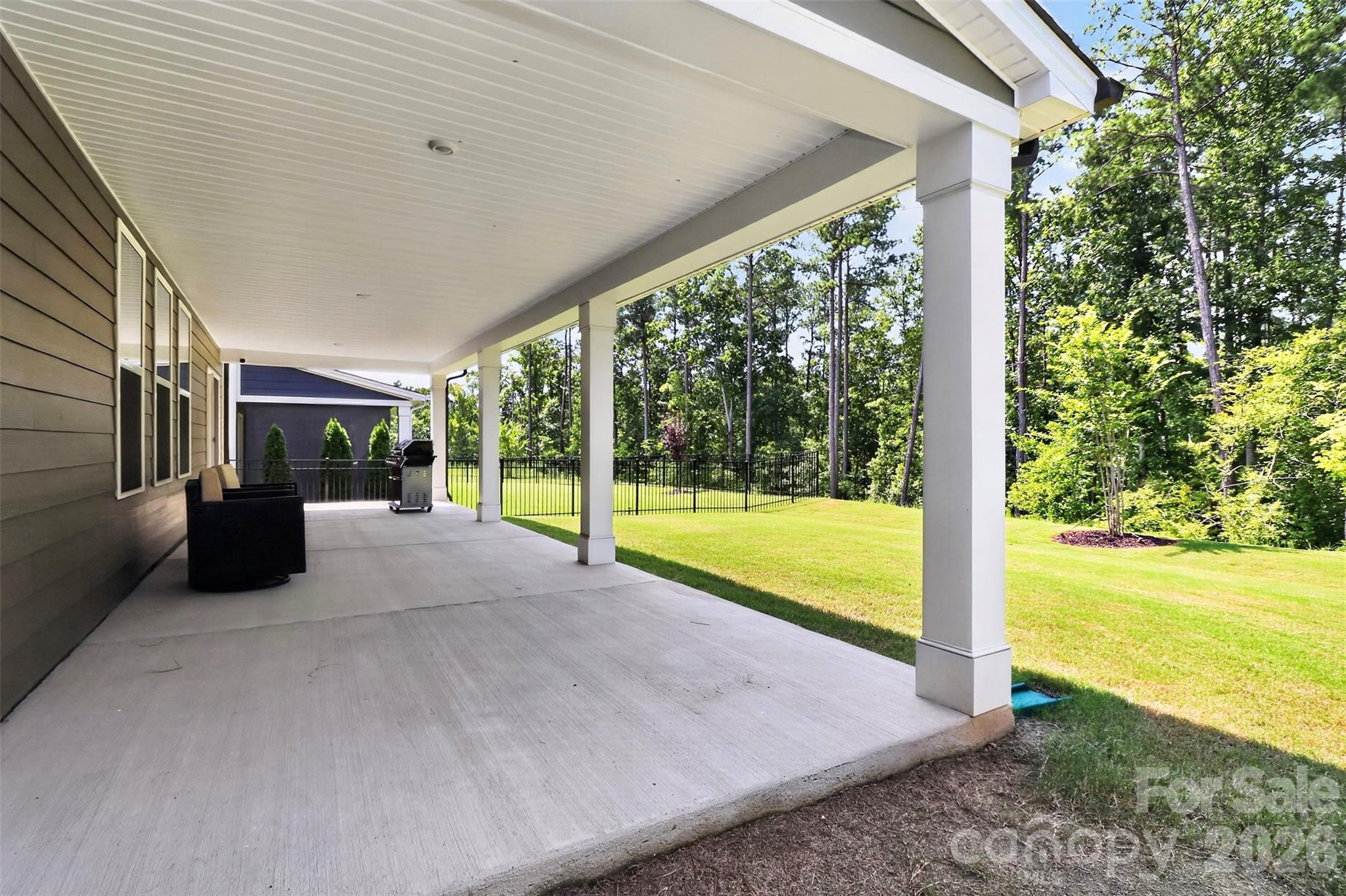 main property photo 39