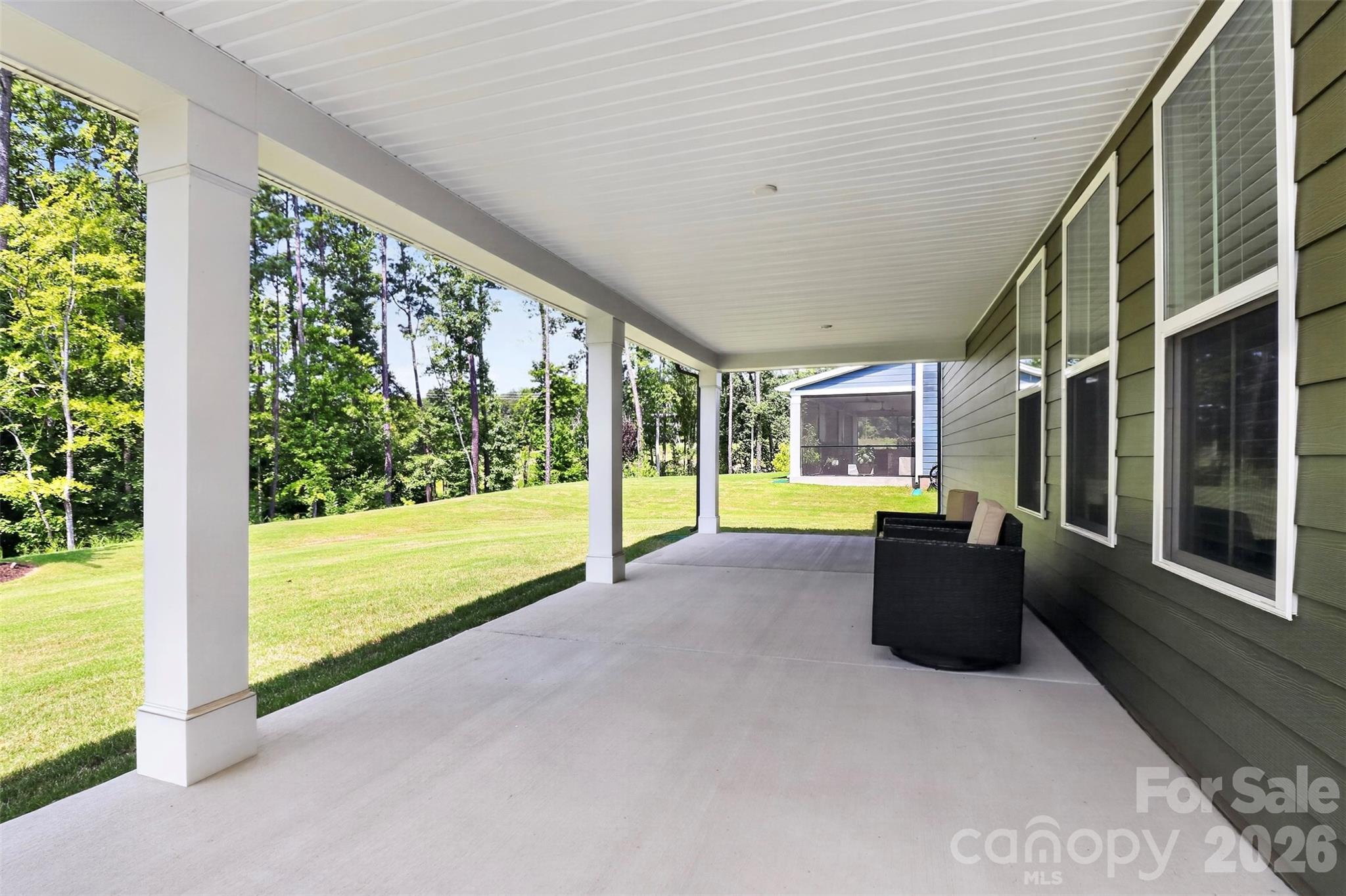 main property photo 40