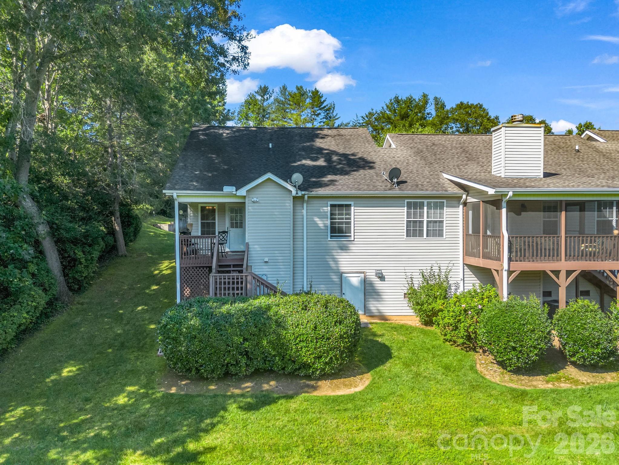 main property photo 33
