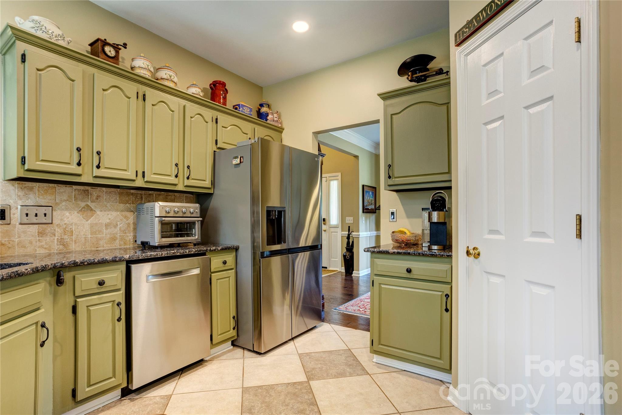 main property photo 7