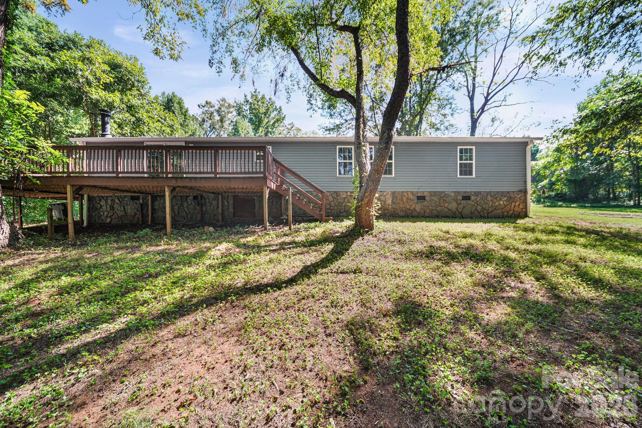 main property photo 32