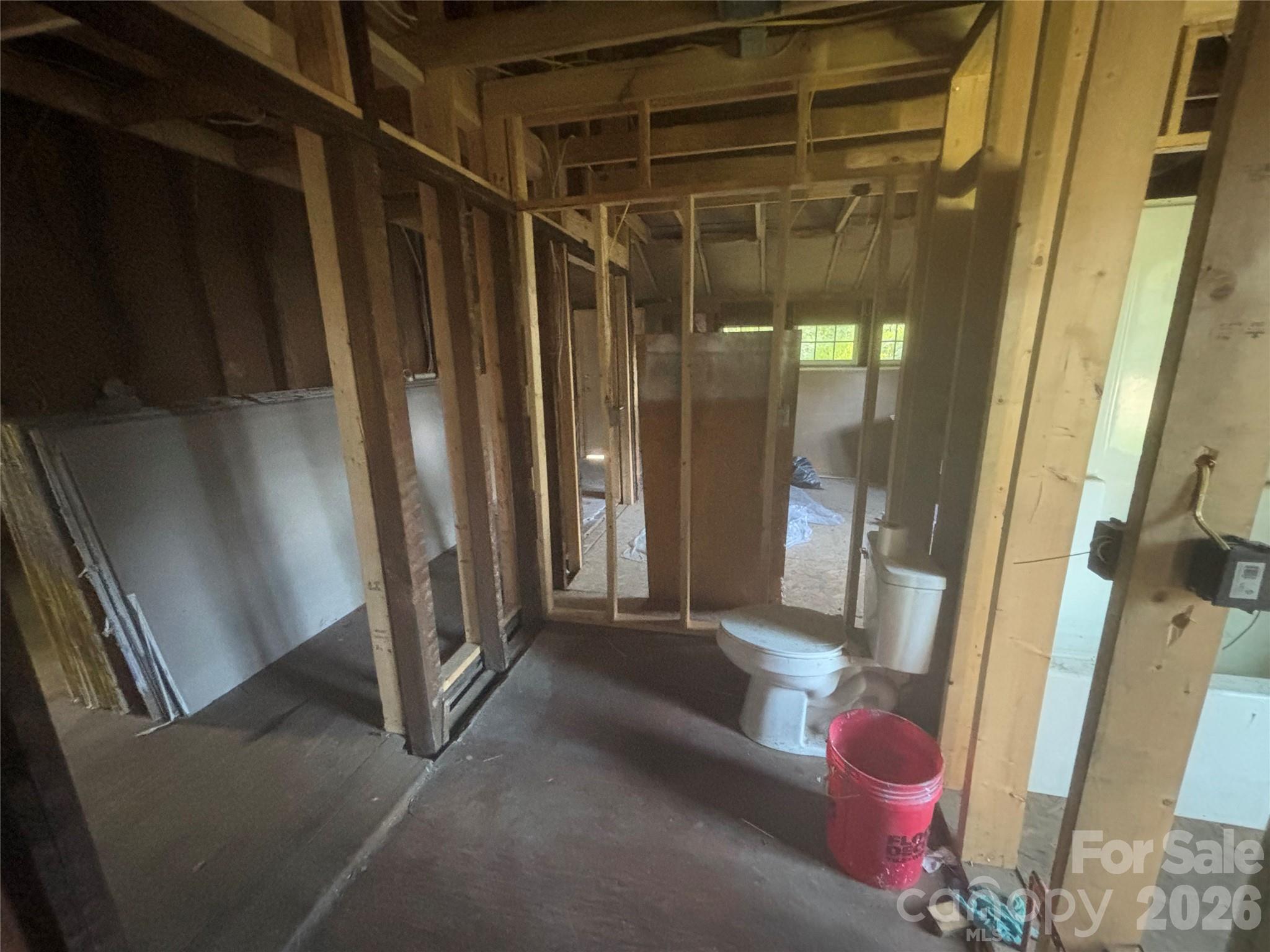 main property photo 23