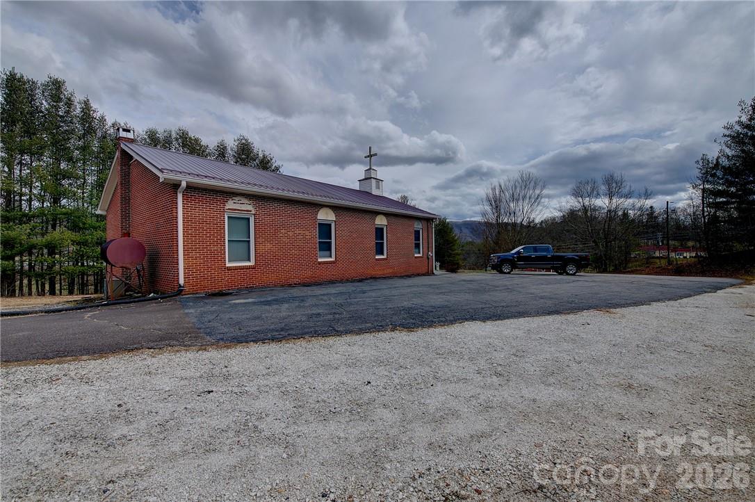 main property photo 5