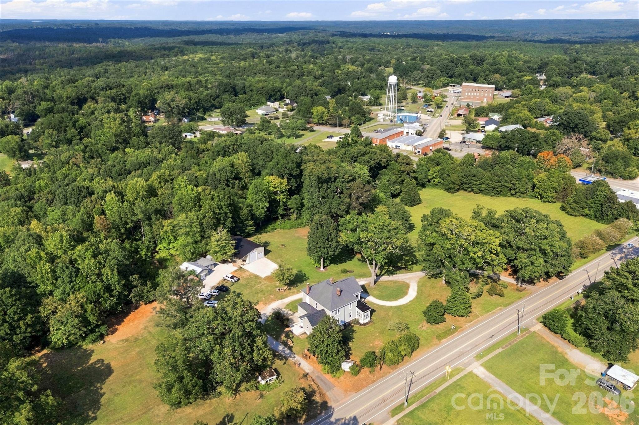 main property photo 39