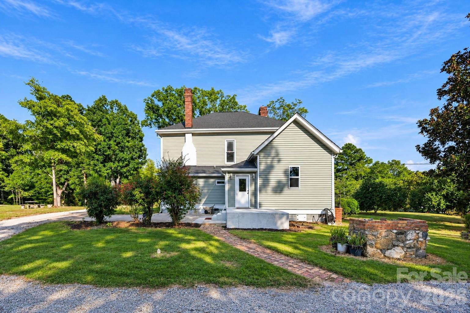 main property photo 4
