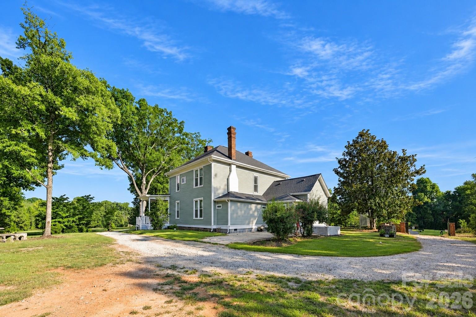 main property photo 5