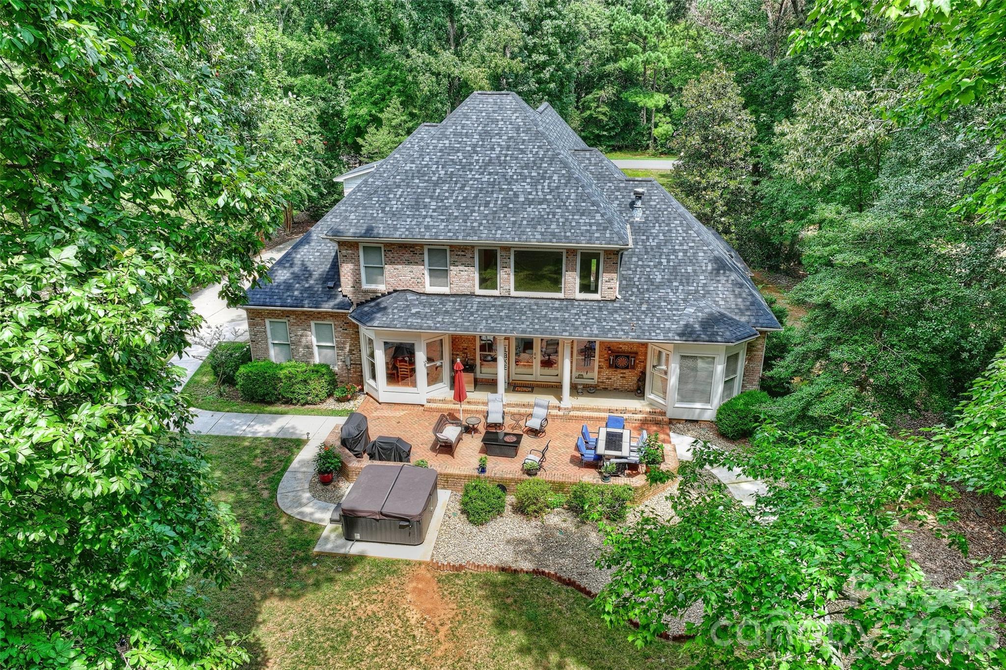 main property photo 25