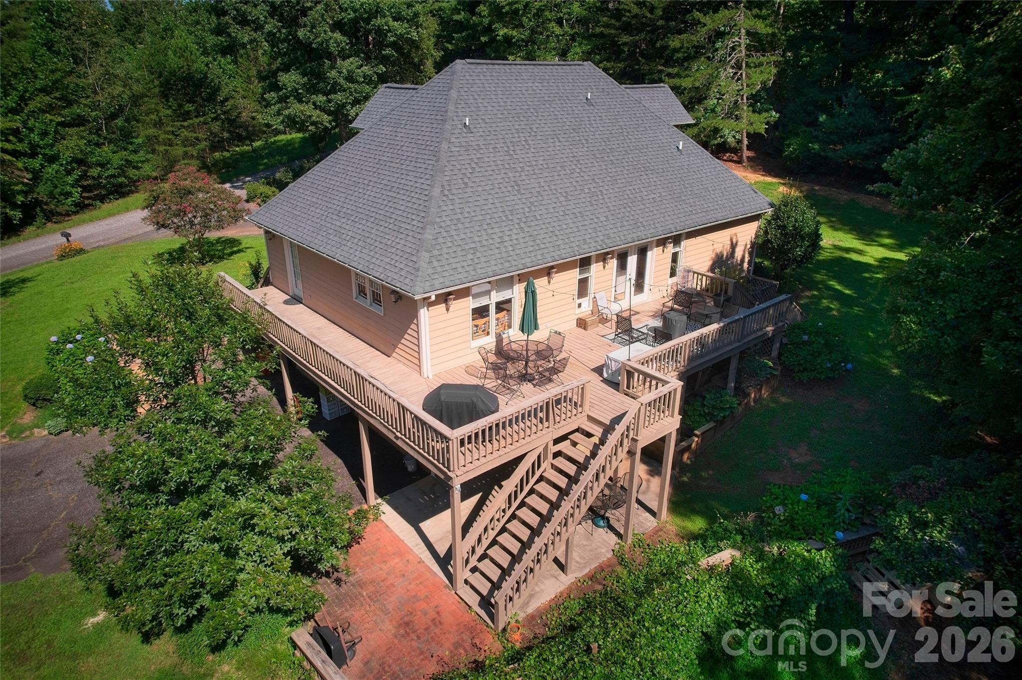 main property photo 35