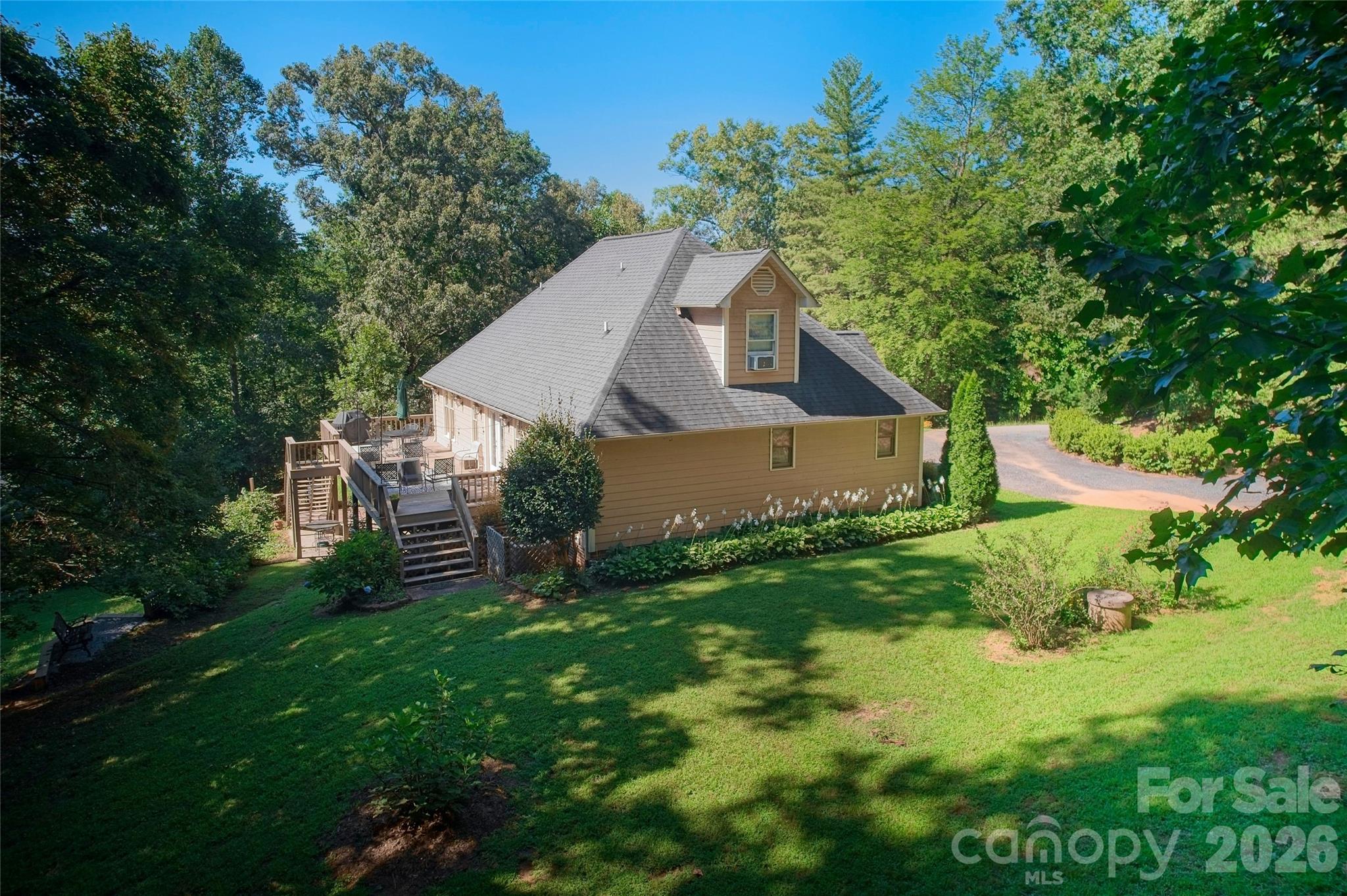 main property photo 36