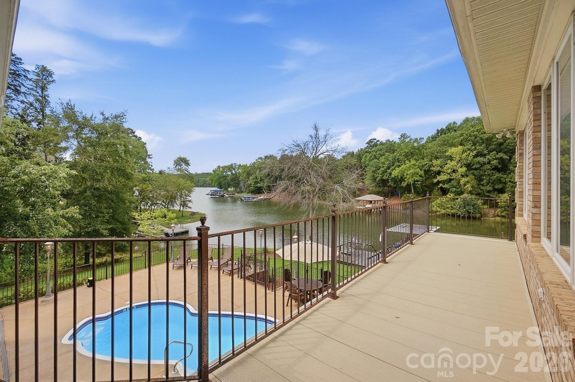 main property photo 41