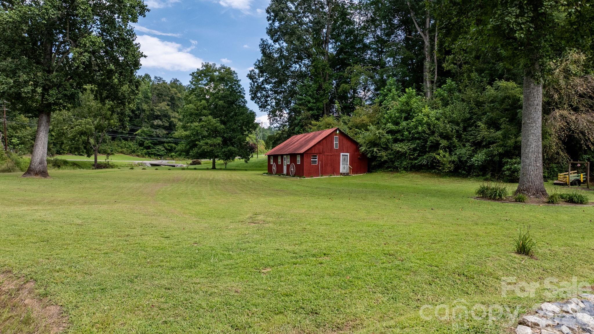 main property photo 24