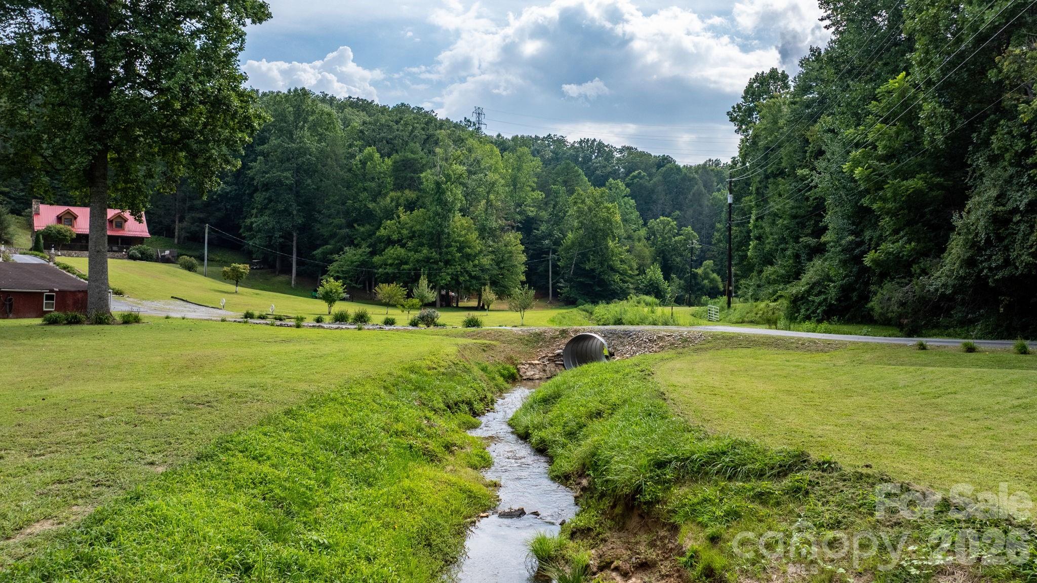 main property photo 28